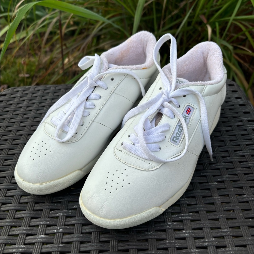Reebok Sneakers